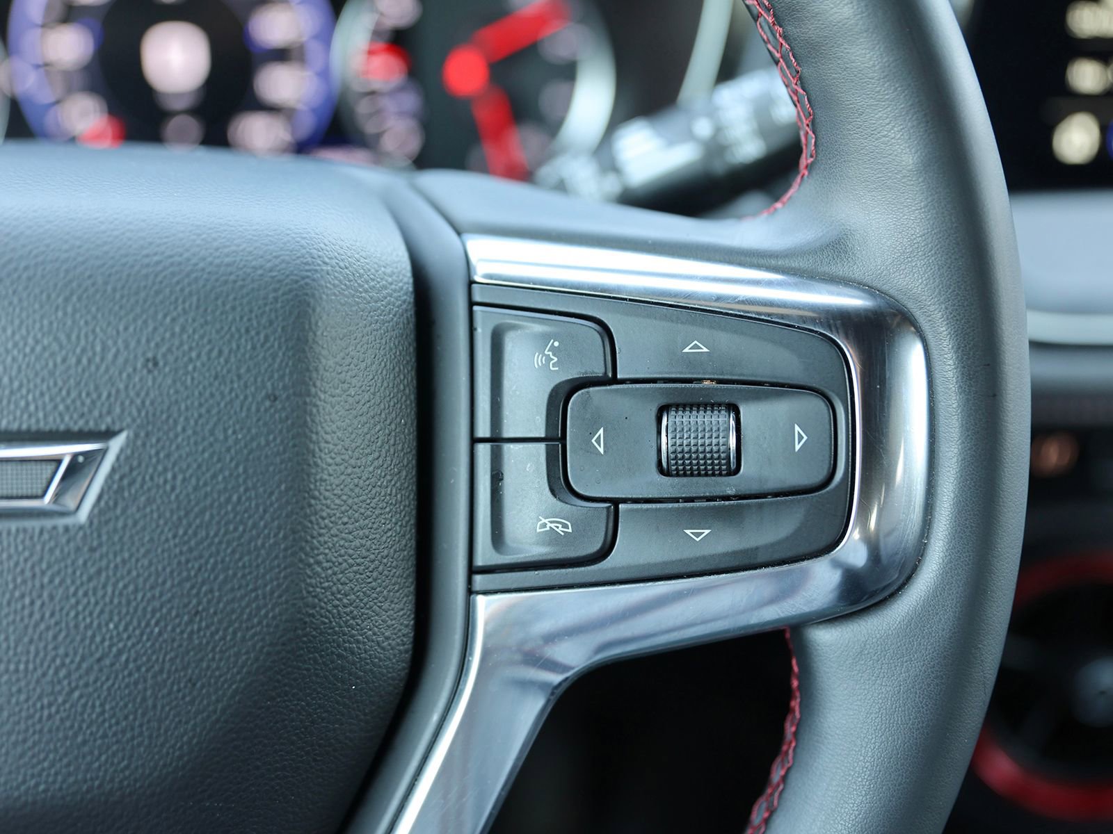 Used 2023 Chevrolet Blazer RS w/ Driver Confidence II Package image 45