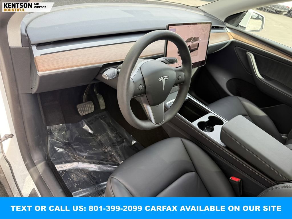 Used 2025 Tesla Model Y Long Range image 29
