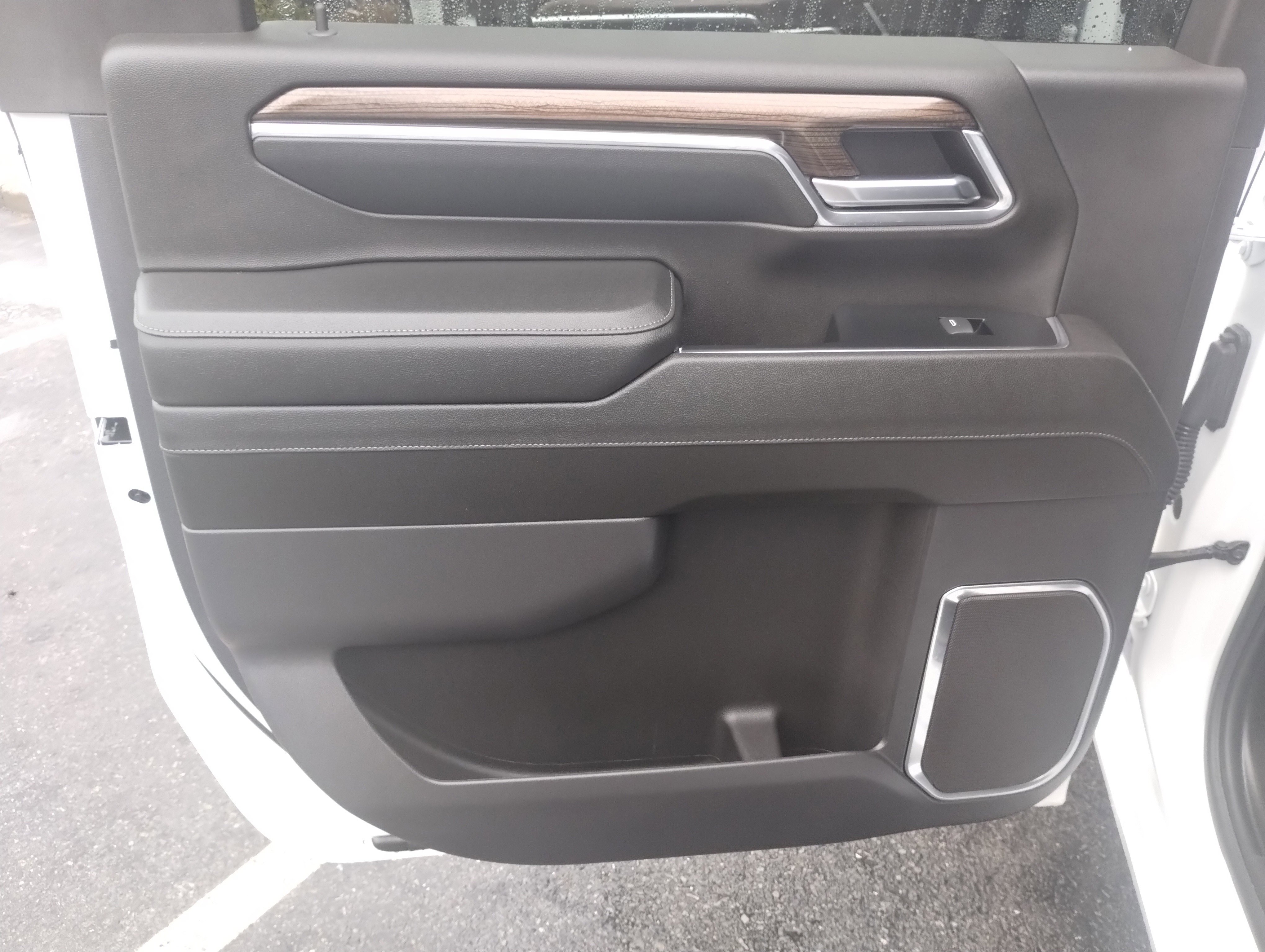 Used 2024 Chevrolet Silverado 2500 LT image 16