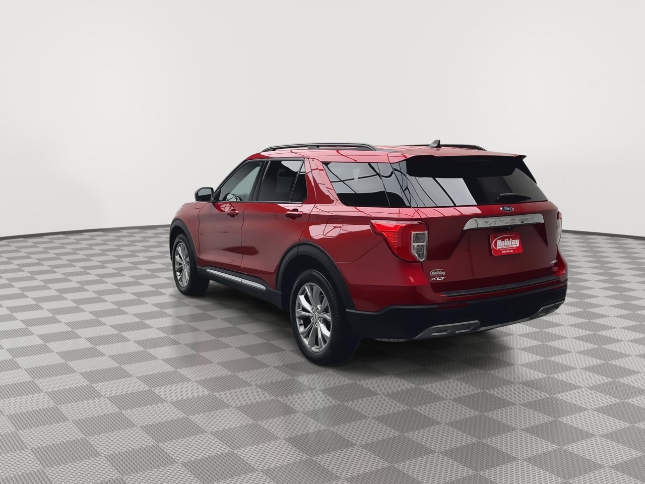 Certified 2023 Ford Explorer XLT w/ Equipment Group 202A AWD/4WD image 40