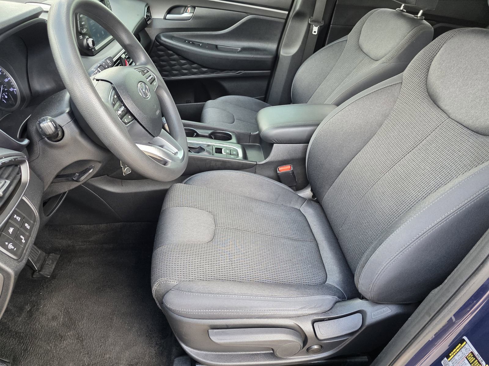 Used 2019 Hyundai Santa Fe SE image 12