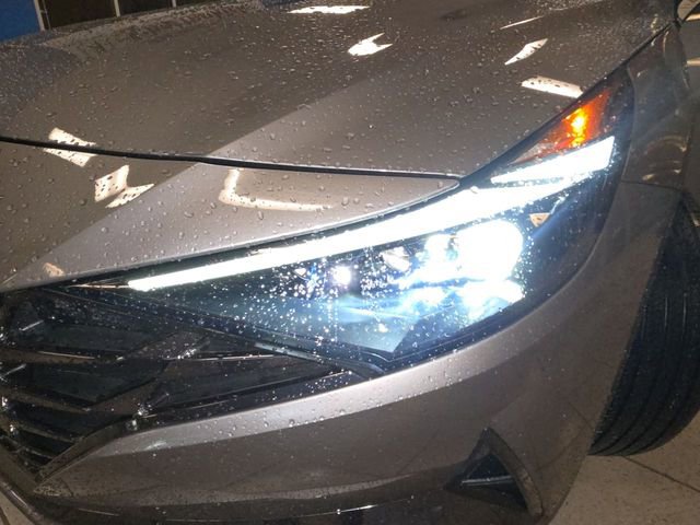 Used 2023 Hyundai Elantra Limited w/ Cargo Package FWD image 26