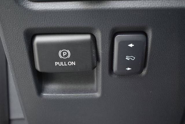 Used 2024 Ford F150 Lightning Lariat image 19