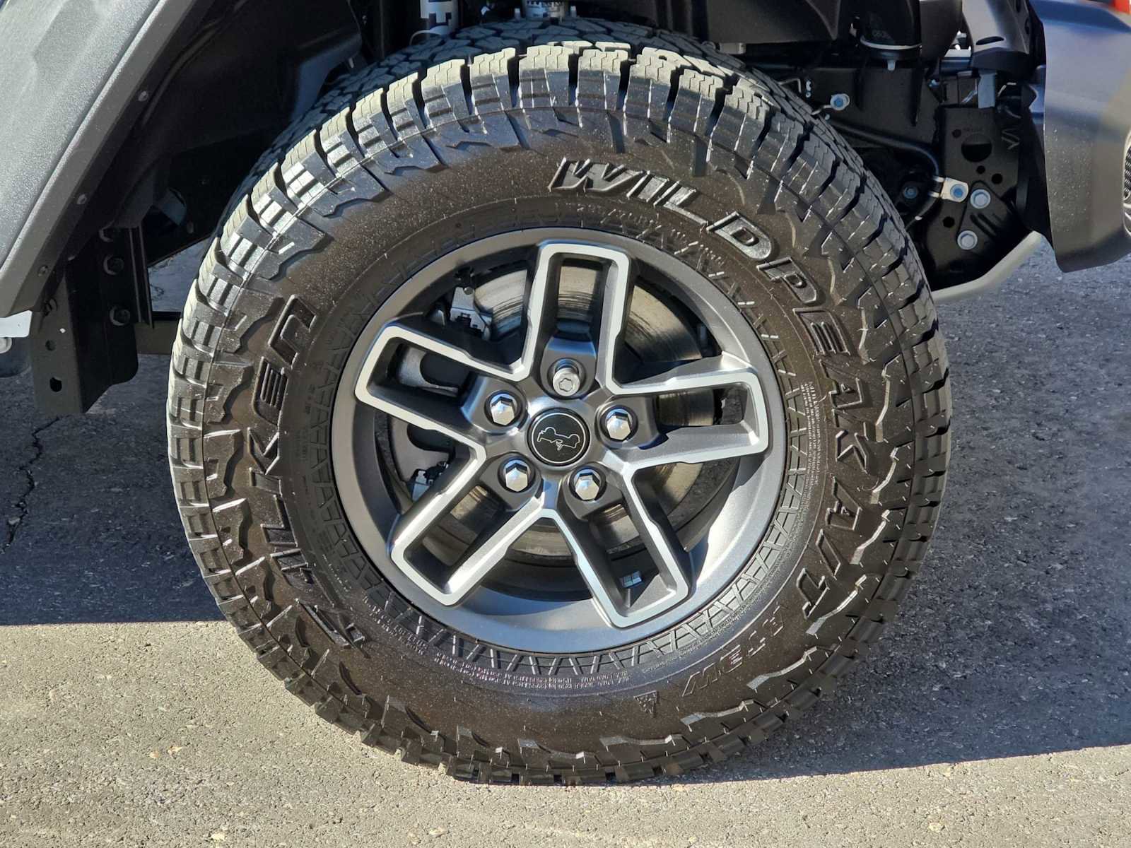 Certified 2024 Jeep Gladiator Mojave w/ Technology Group image 28