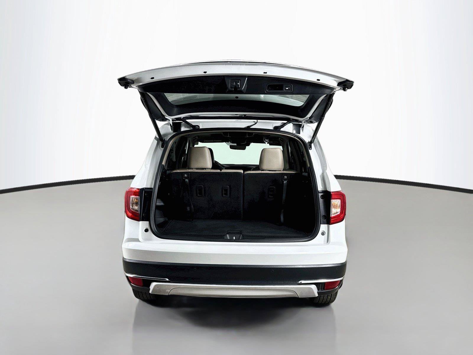 Used 2021 Honda Pilot Touring image 29