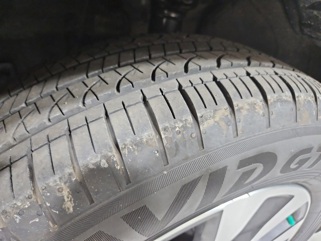 Certified 2025 Subaru Outback Limited image 30