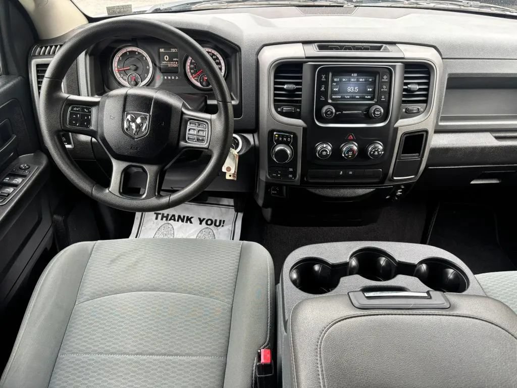 Used 2018 RAM 1500 ST AWD/4WD image 17