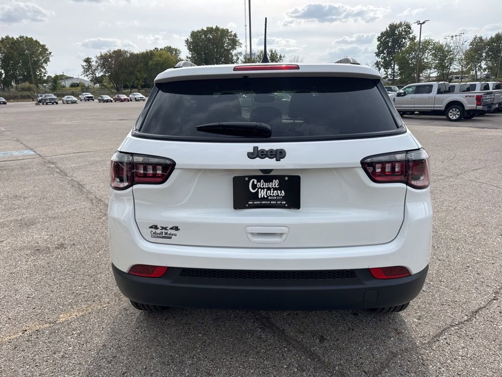 New 2026 Jeep Compass Latitude image 3