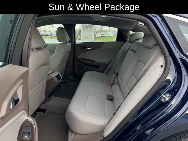 Used 2019 Chevrolet Malibu Premier w/ Sun and Wheel Package image 9