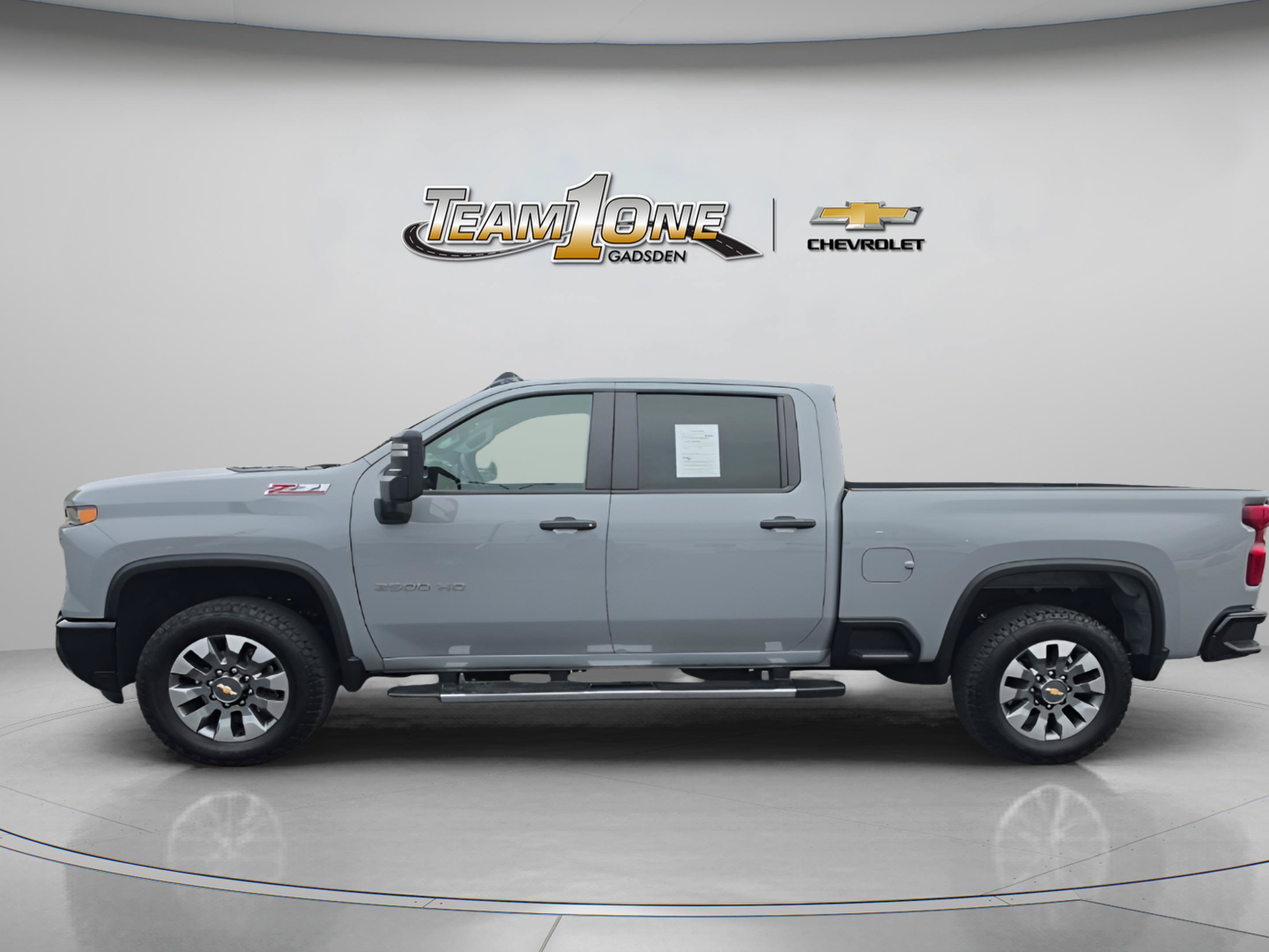 Used 2025 Chevrolet Silverado 2500 Custom w/ Custom Value Package AWD/4WD image 5