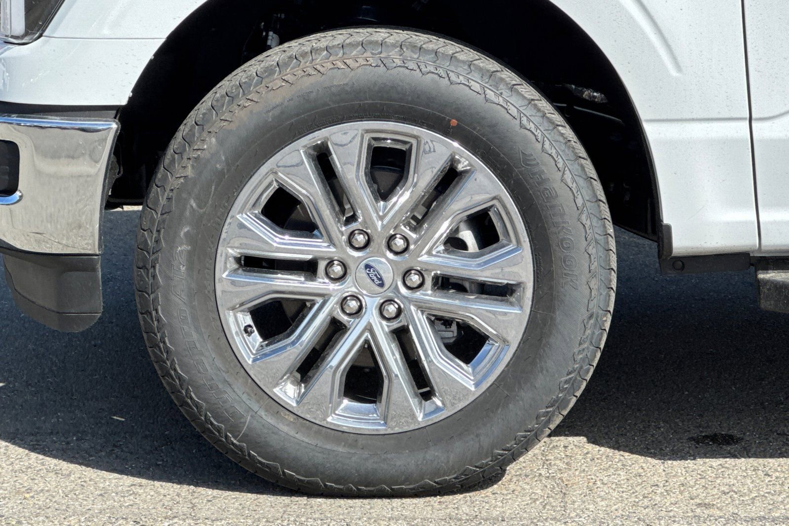 New 2026 Ford F150 Lariat w/ Equipment Group 501A Mid AWD/4WD image 26