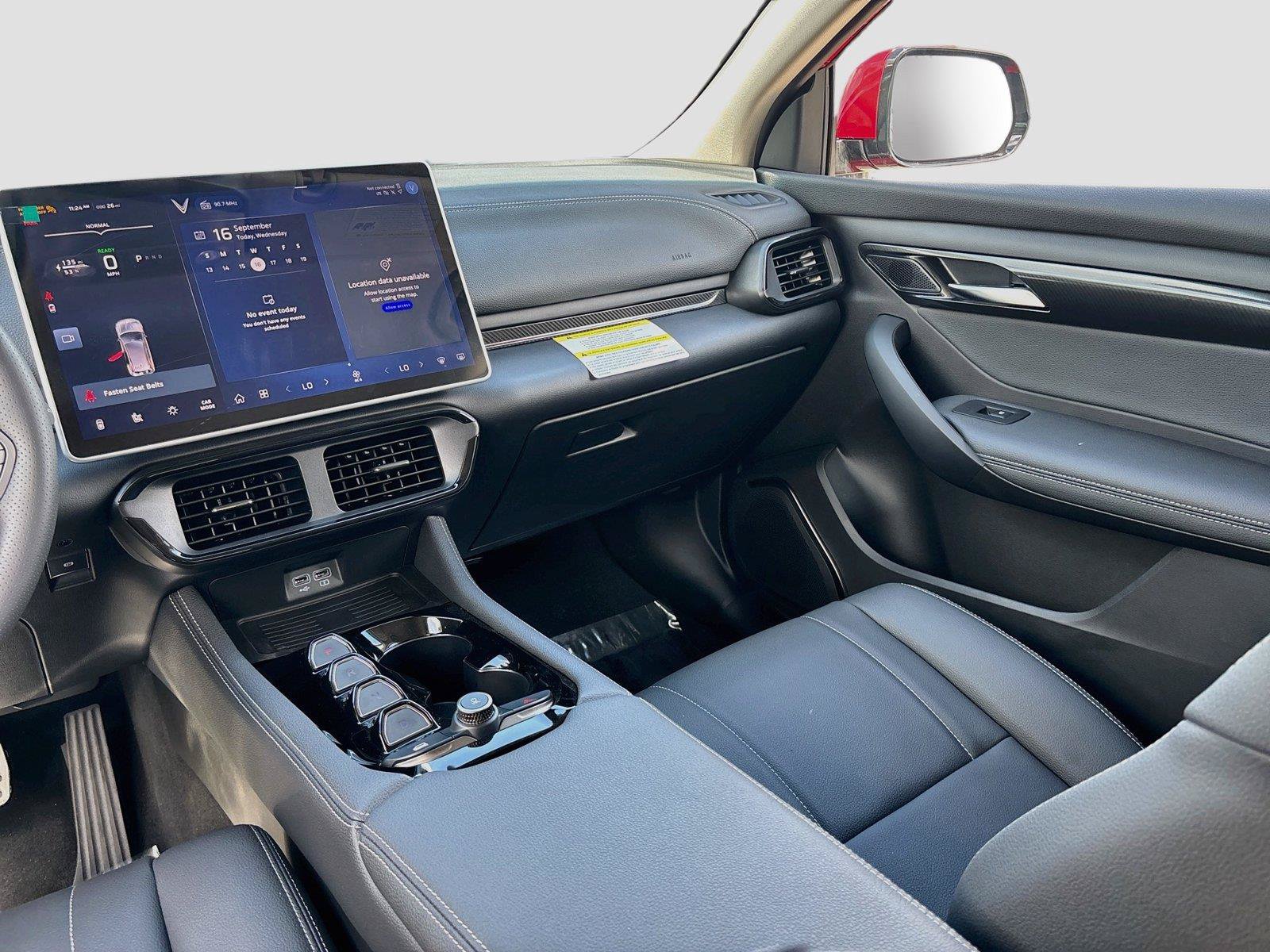 New 2027 VinFast VF 8 Eco AWD/4WD image 22