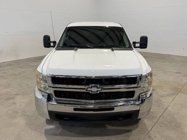 Used 2010 Chevrolet Silverado 2500 LT AWD/4WD image 4