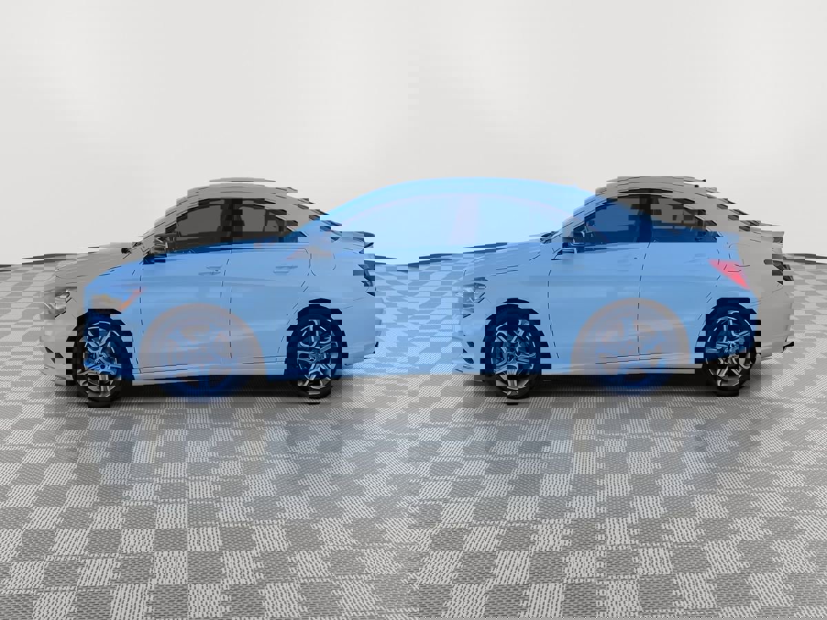 Used 2018 Mercedes-Benz CLA 250 4MATIC image 4