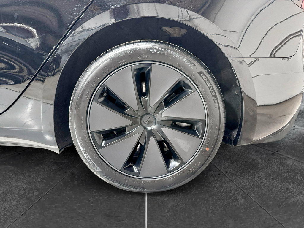 Used 2025 Tesla Model 3 Long Range image 31