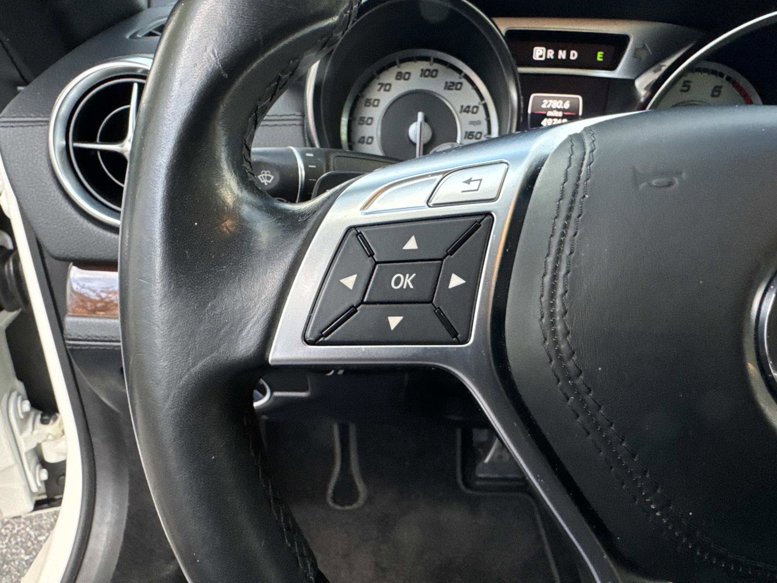 Used 2016 Mercedes-Benz SL 550 image 24