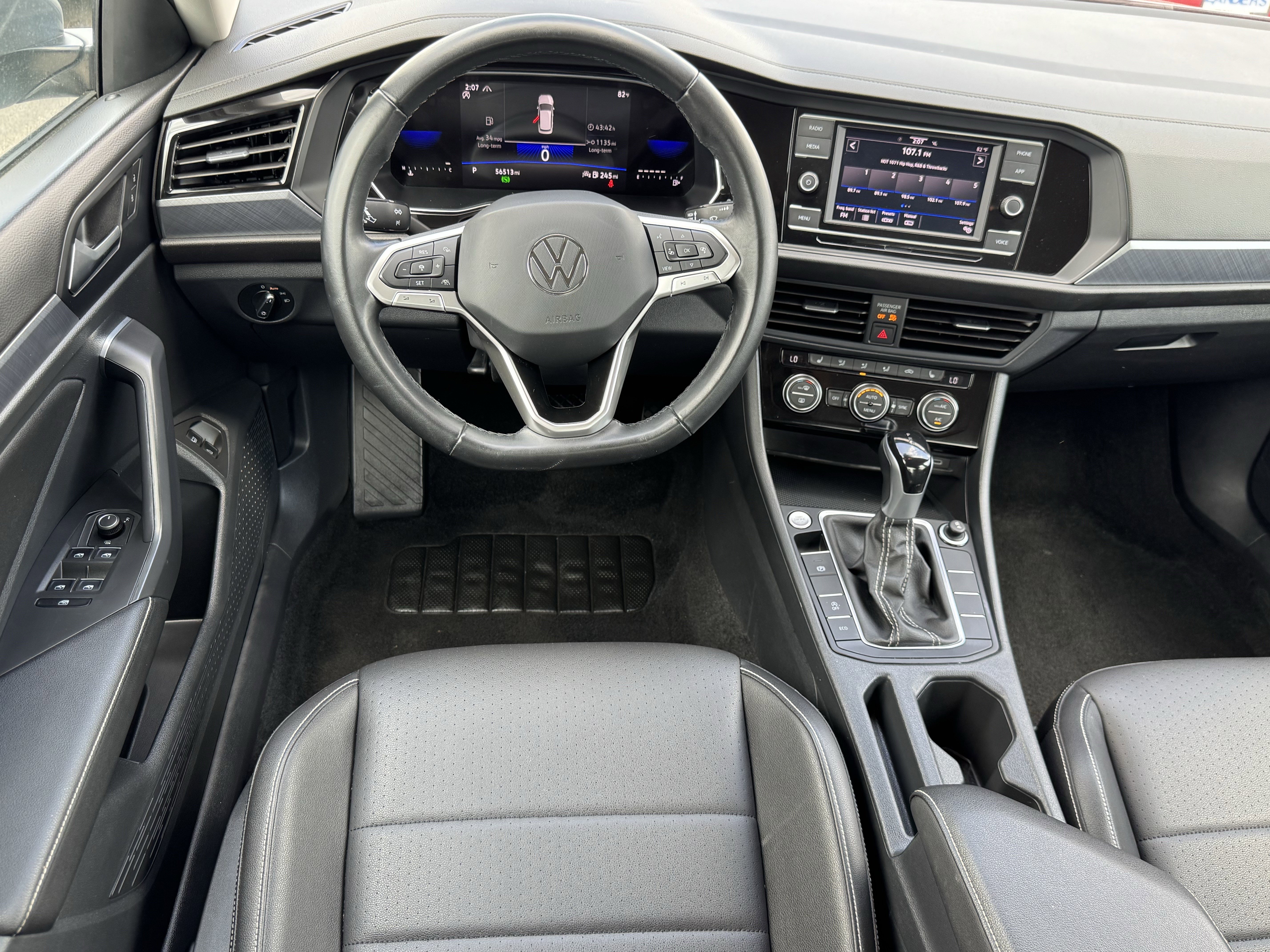 Used 2024 Volkswagen Jetta SE image 12