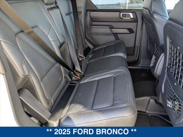 New 2025 Ford Bronco Badlands AWD/4WD image 17