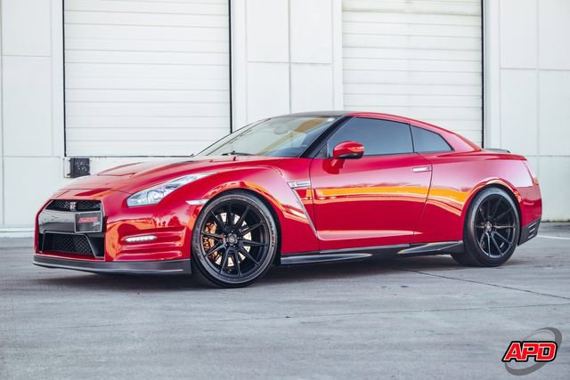 Used 2014 Nissan GT-R Premium image 39