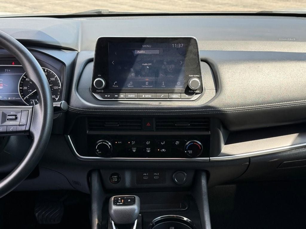 Used 2024 Nissan Rogue S FWD image 12