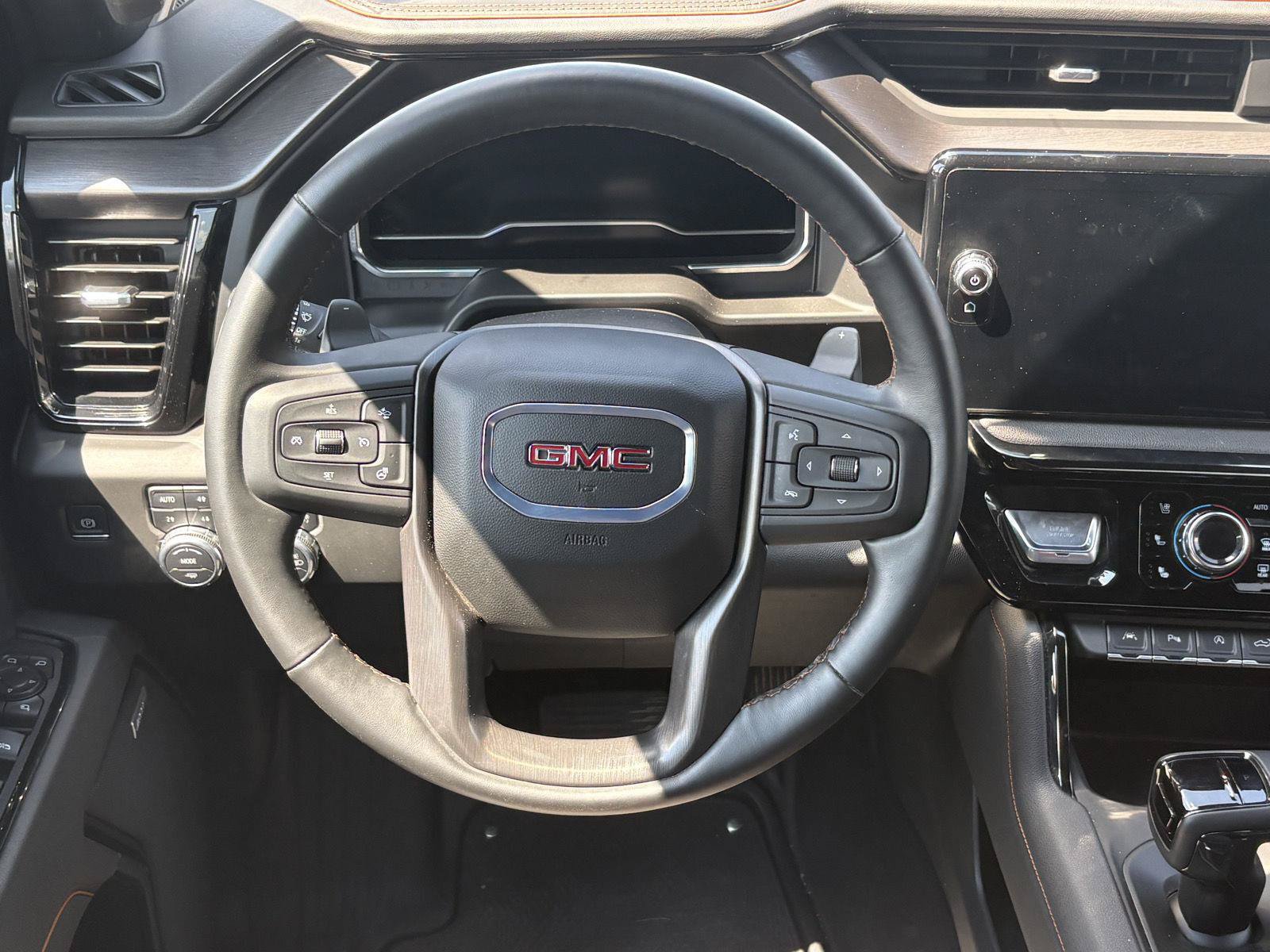 Used 2025 GMC Sierra 1500 AT4 AWD/4WD image 9