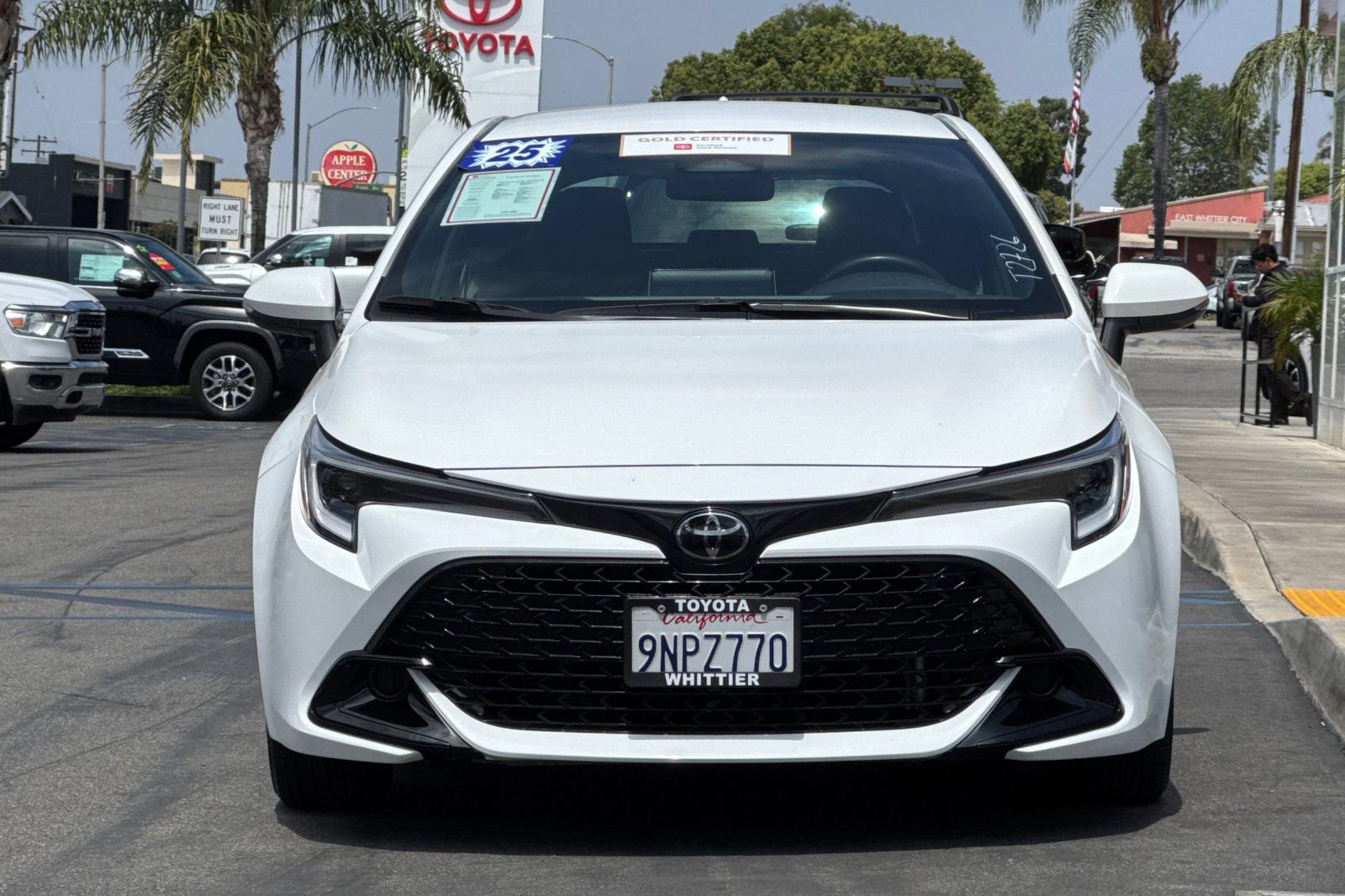 Used 2025 Toyota Corolla SE w/ SE Package FWD image 11