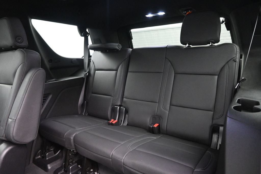 Used 2022 Chevrolet Tahoe LT w/ Luxury Package AWD/4WD image 28