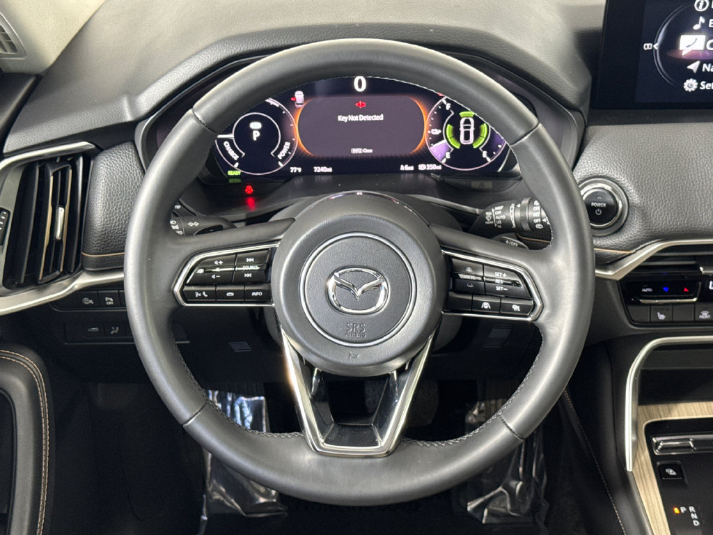 Certified 2025 MAZDA CX-70 Plug-In Hybrid w/ Premium Pkg AWD/4WD image 24