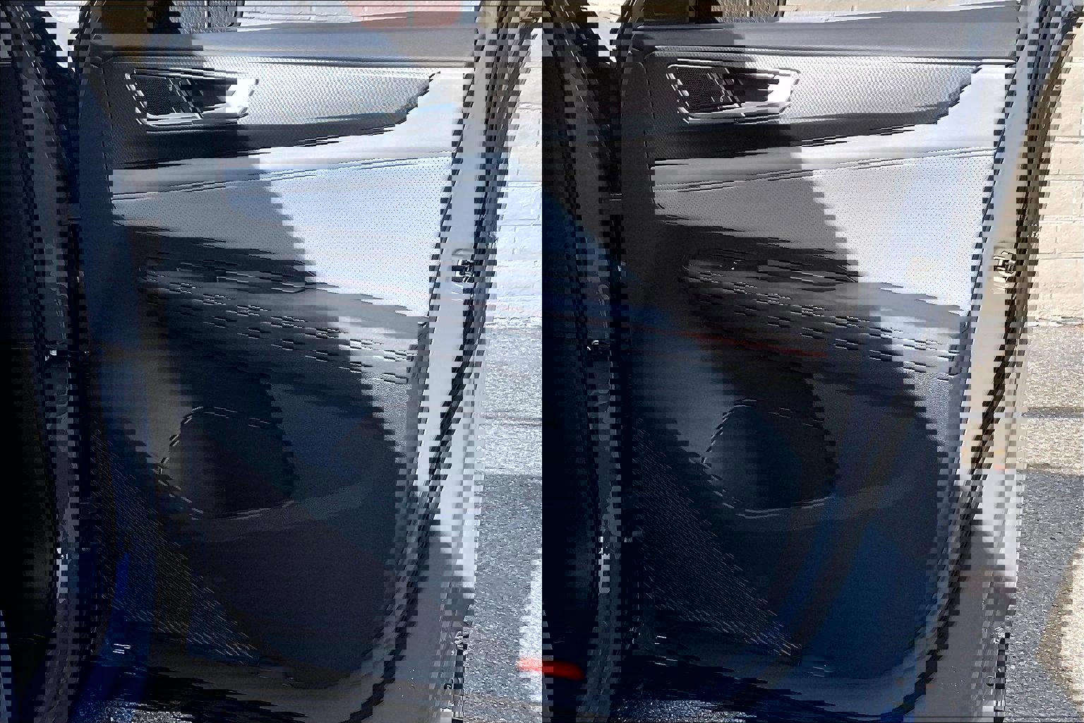 Certified 2024 Volkswagen Atlas Peak Edition SE image 23