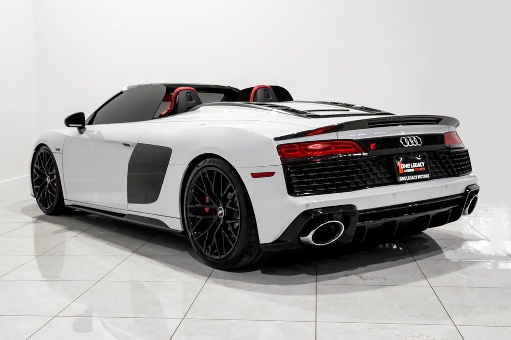 Used 2020 Audi R8 V10 w/ 20" Wheel Package image 13