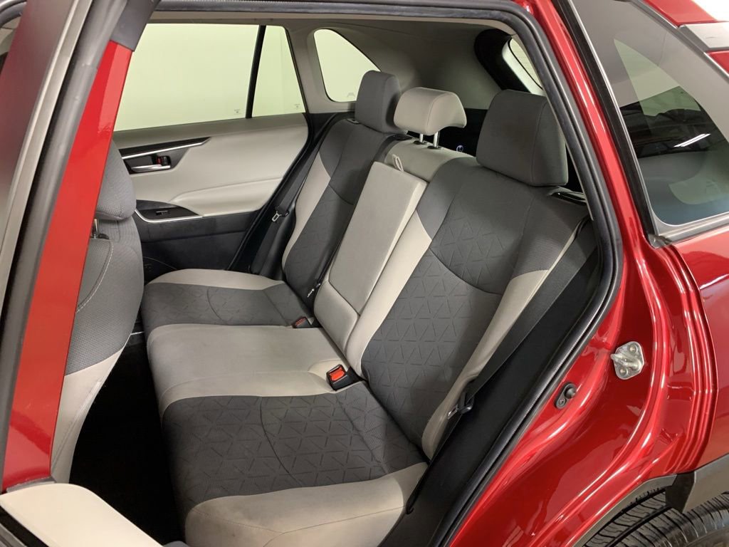 Used 2023 Toyota RAV4 XLE w/ Convenience Package FWD image 31