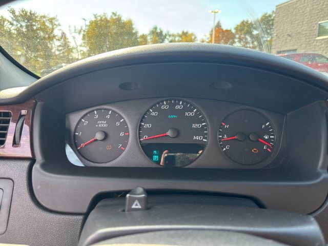 Used 2010 Chevrolet Impala LT FWD image 25