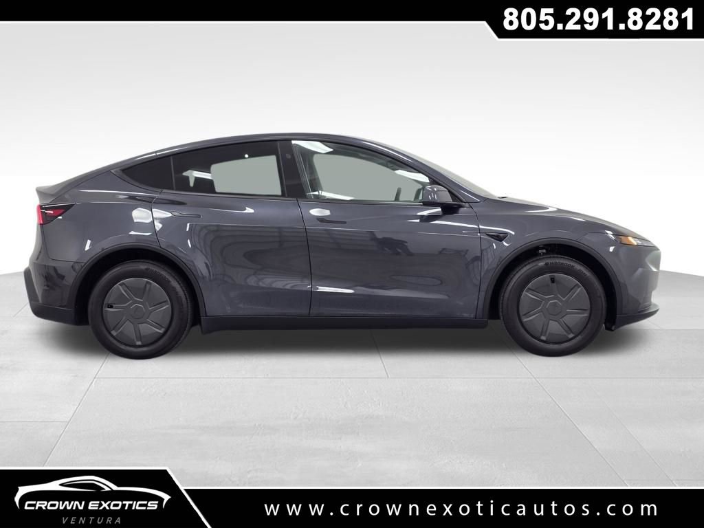 Used 2026 Tesla Model Y Long Range image 8