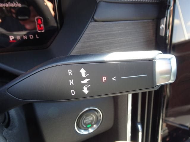 New 2026 GMC Acadia Denali w/ Super Cruise Package FWD image 21