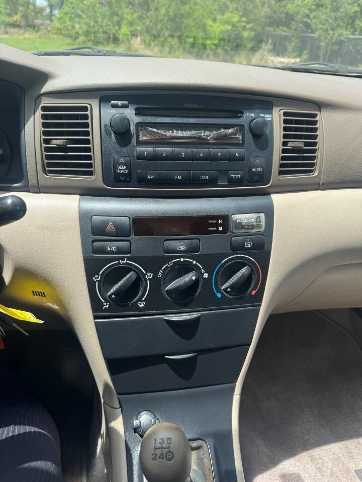 Used 2005 Toyota Corolla CE FWD image 11