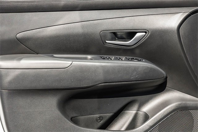 Certified 2025 Hyundai Santa Cruz SE image 24