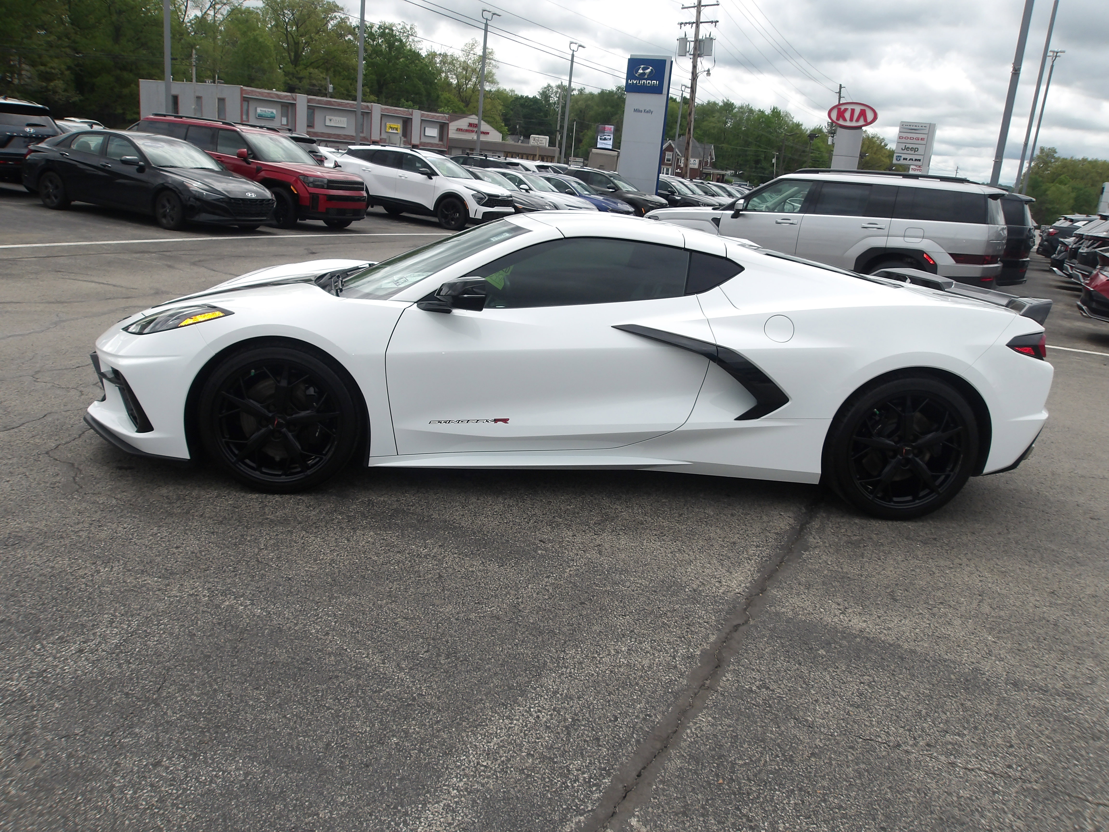 Certified 2022 Chevrolet Corvette Stingray Premium Cpe w/ Z51 Performance Package image 4