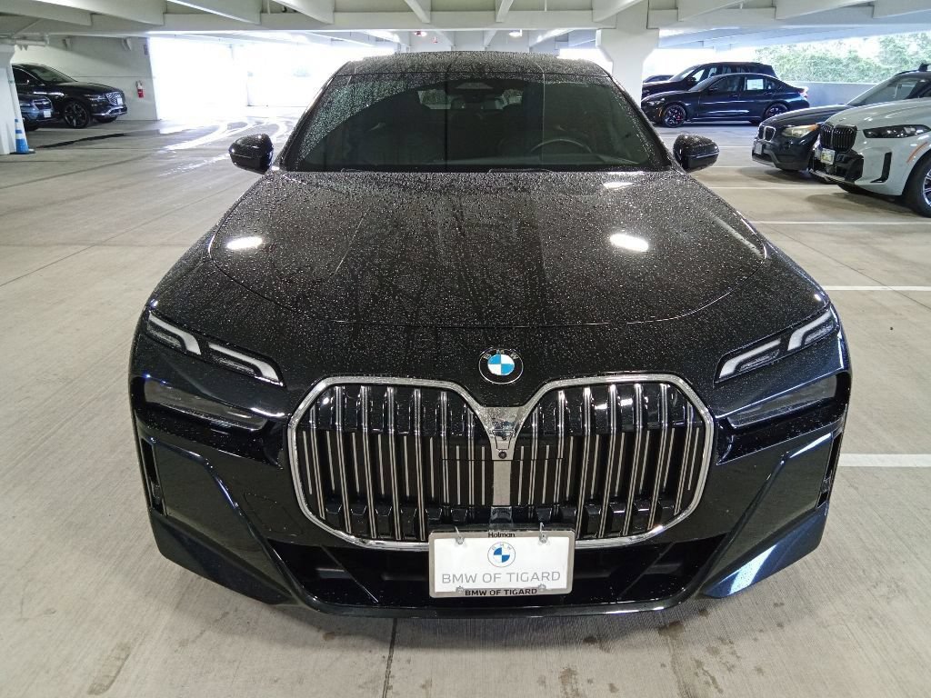 Certified 2024 BMW 740i RWD image 2