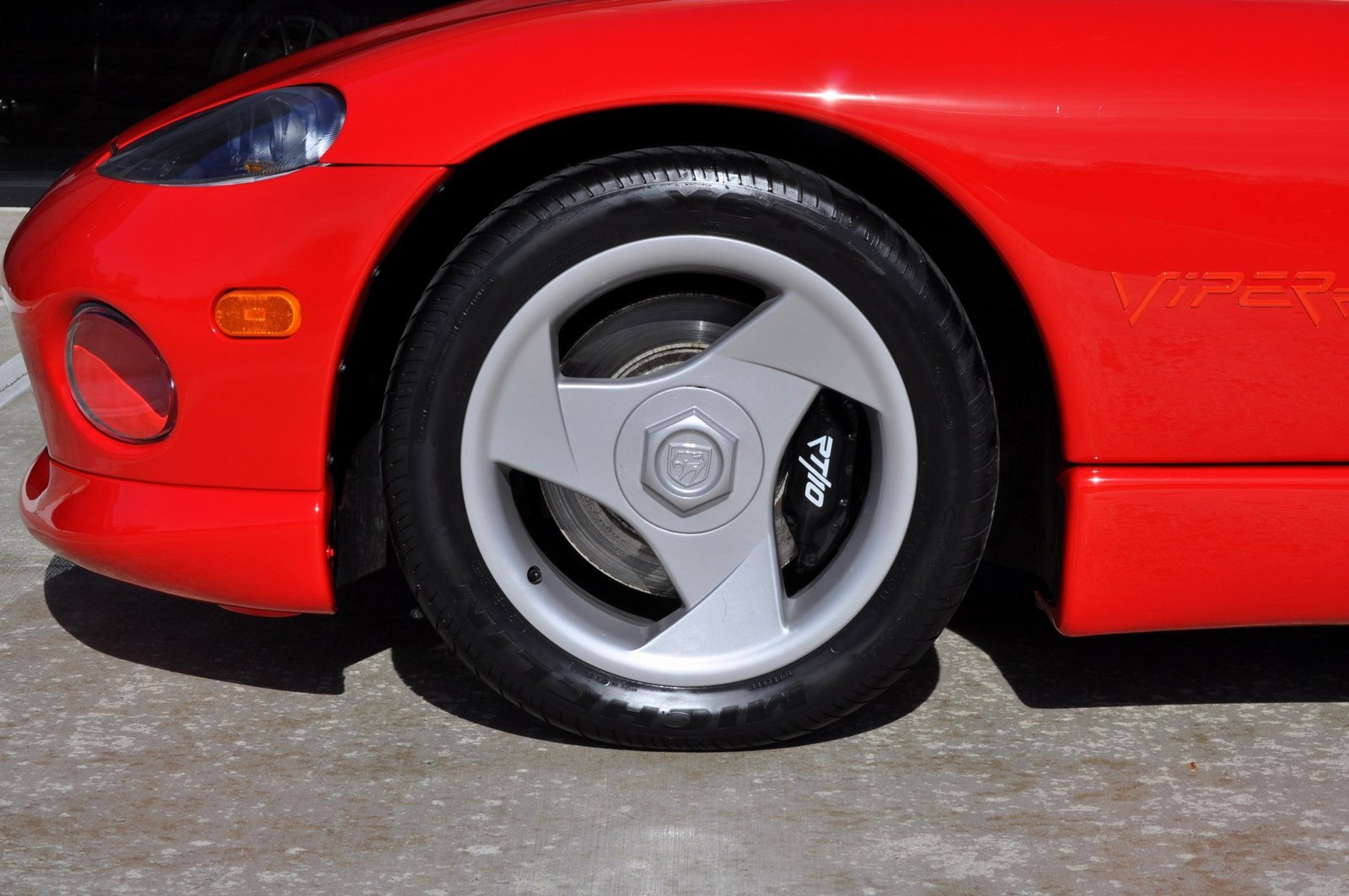 Used 1994 Dodge Viper RT/10 image 9