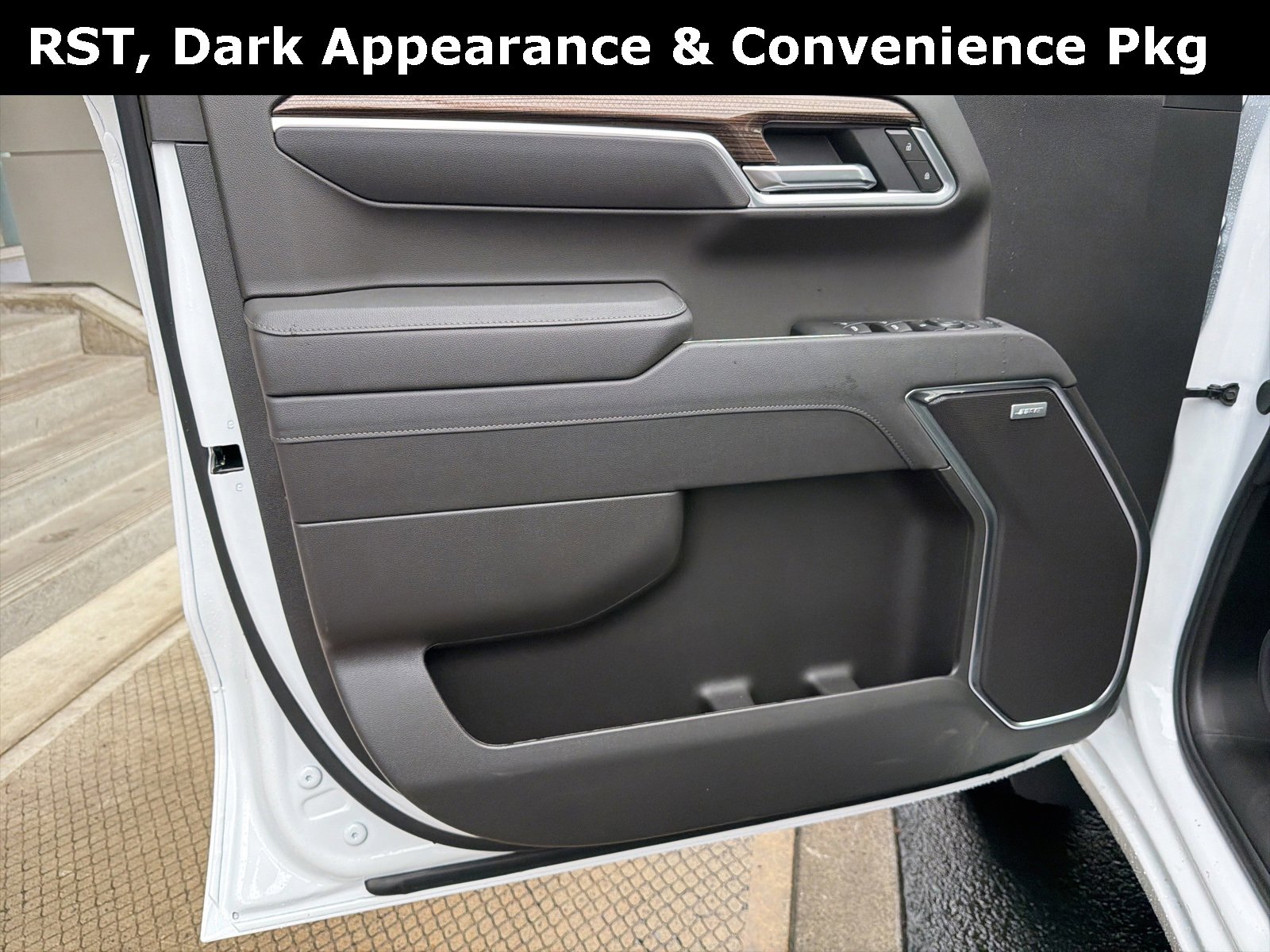 New 2026 Chevrolet Silverado 1500 RST w/ Dark Appearance Package image 11