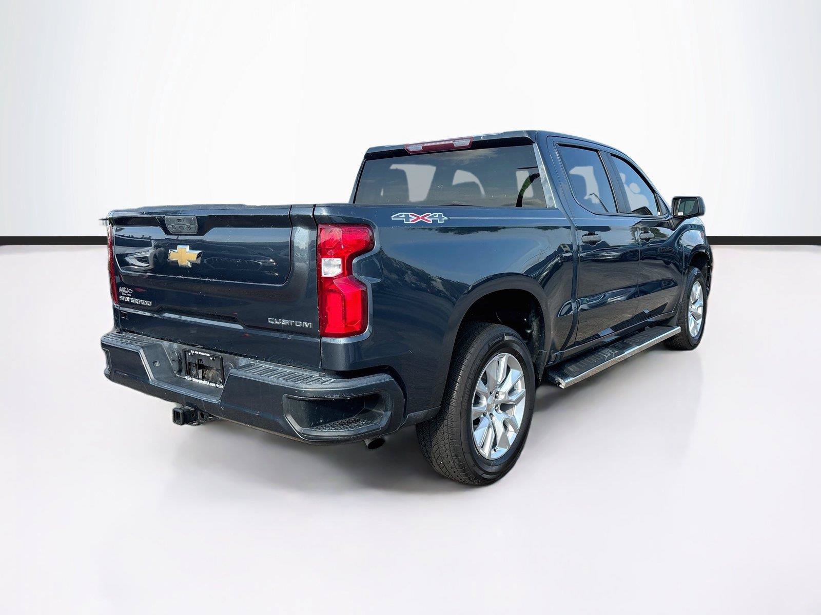 Used 2022 Chevrolet Silverado 1500 Custom AWD/4WD image 7
