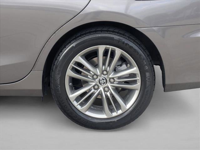 Used 2015 Toyota Camry SE image 21