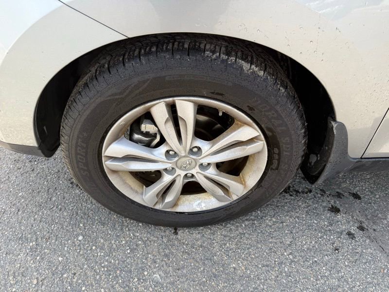 Used 2012 Hyundai Tucson GLS FWD image 16