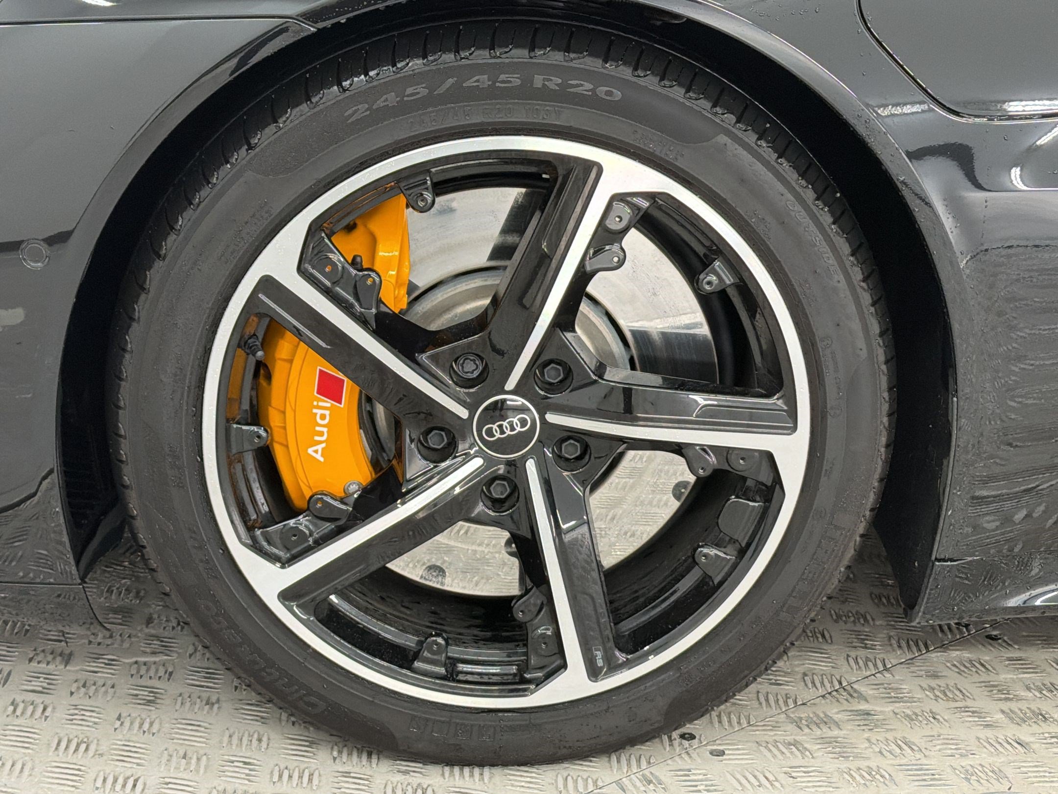 Used 2024 Audi RS e-tron GT w/ Carbon Performance Package AWD/4WD image 11