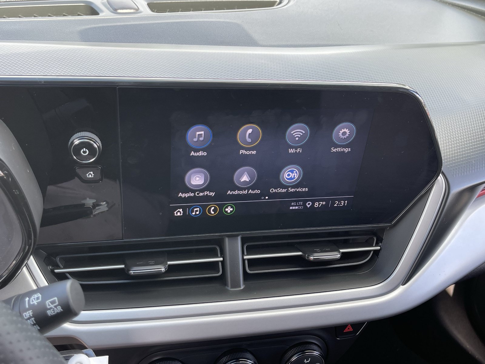 Used 2024 Chevrolet Trax RS w/ Driver Confidence Package FWD image 30