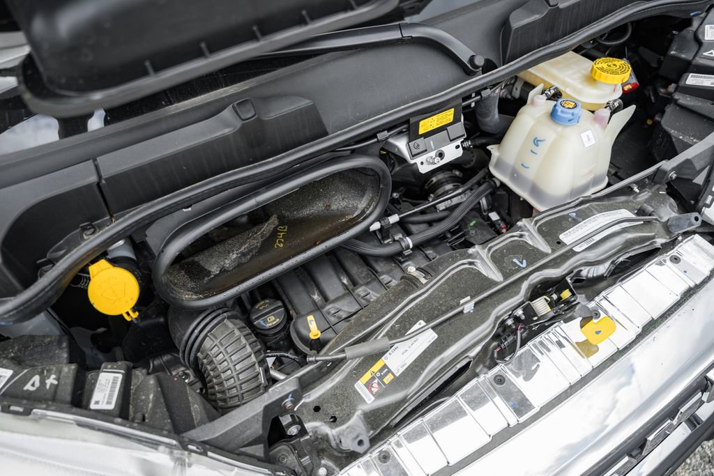 New 2025 RAM ProMaster 2500 w/ Quick Order Package 22G SLT image 16