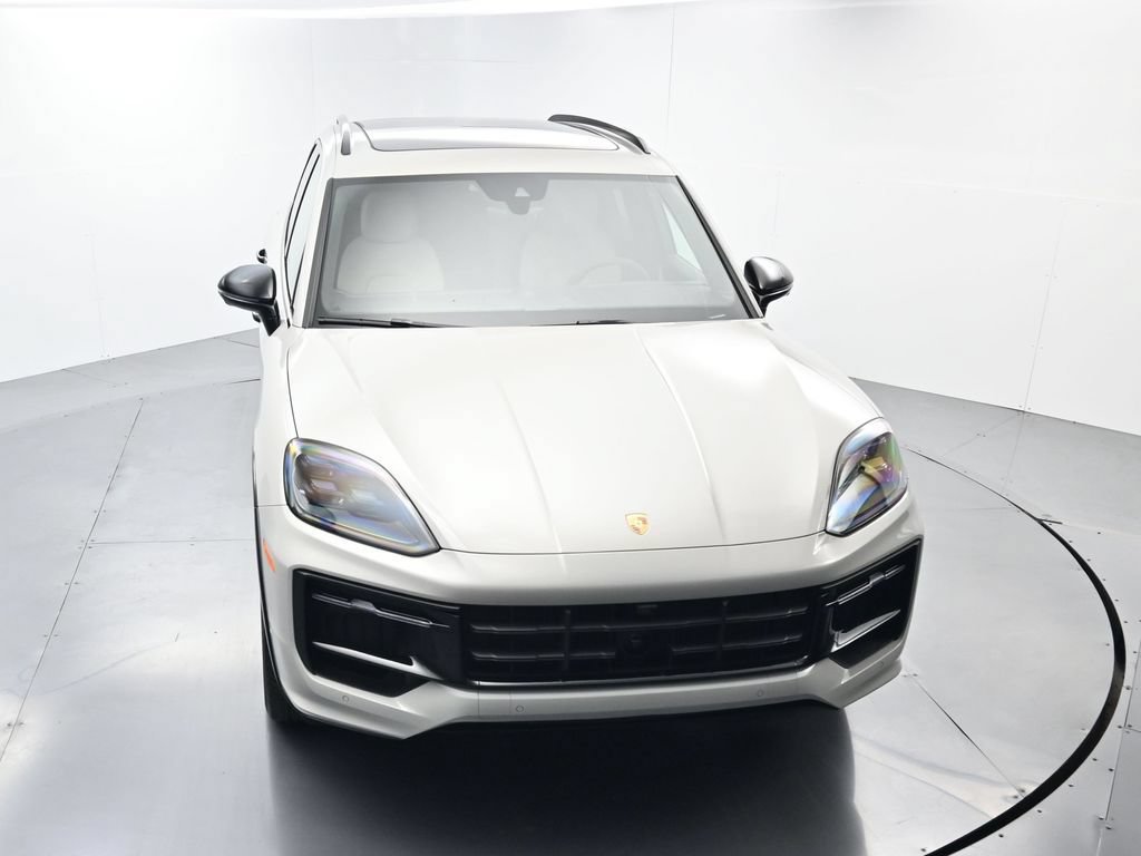 Certified 2026 Porsche Cayenne GTS AWD/4WD image 44