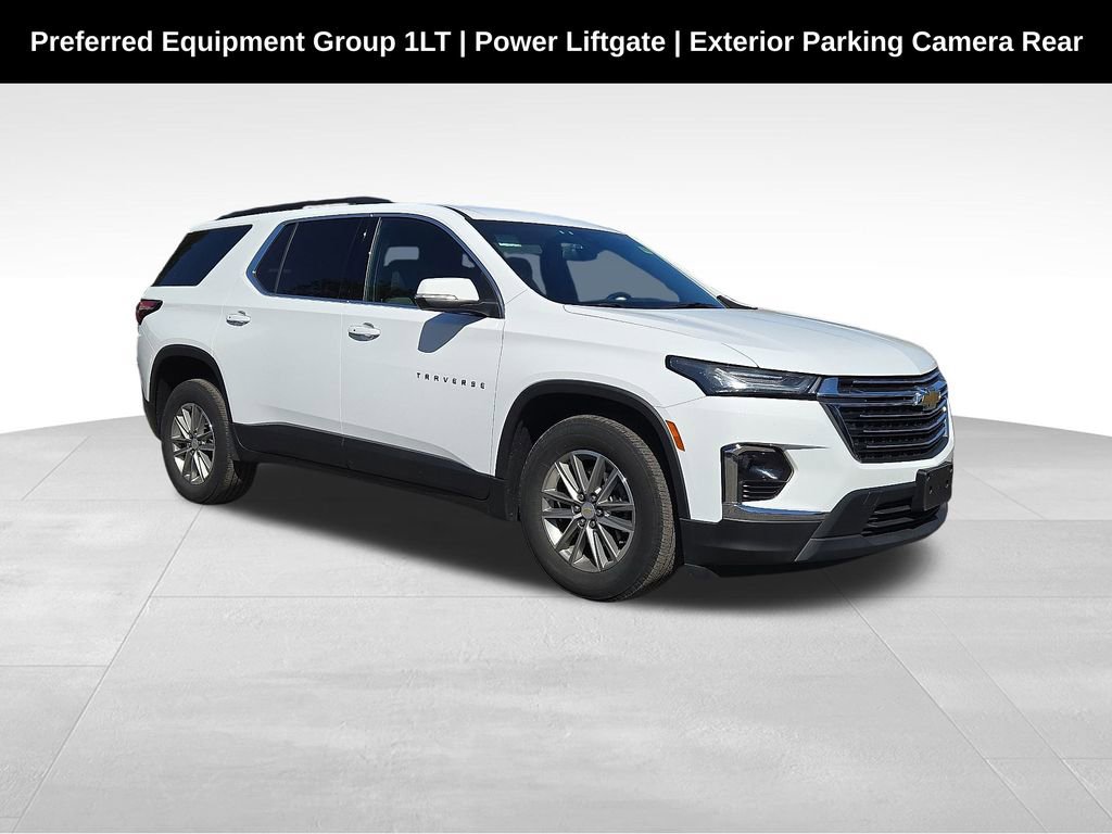 Used 2023 Chevrolet Traverse LT