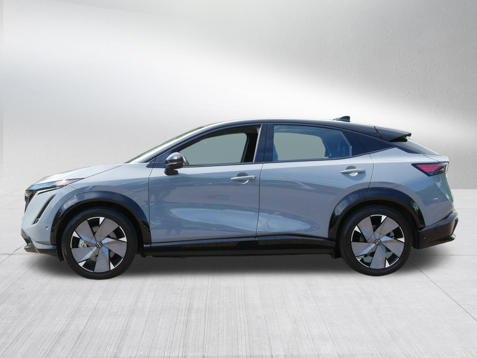 Certified 2024 Nissan Ariya AWD image 4