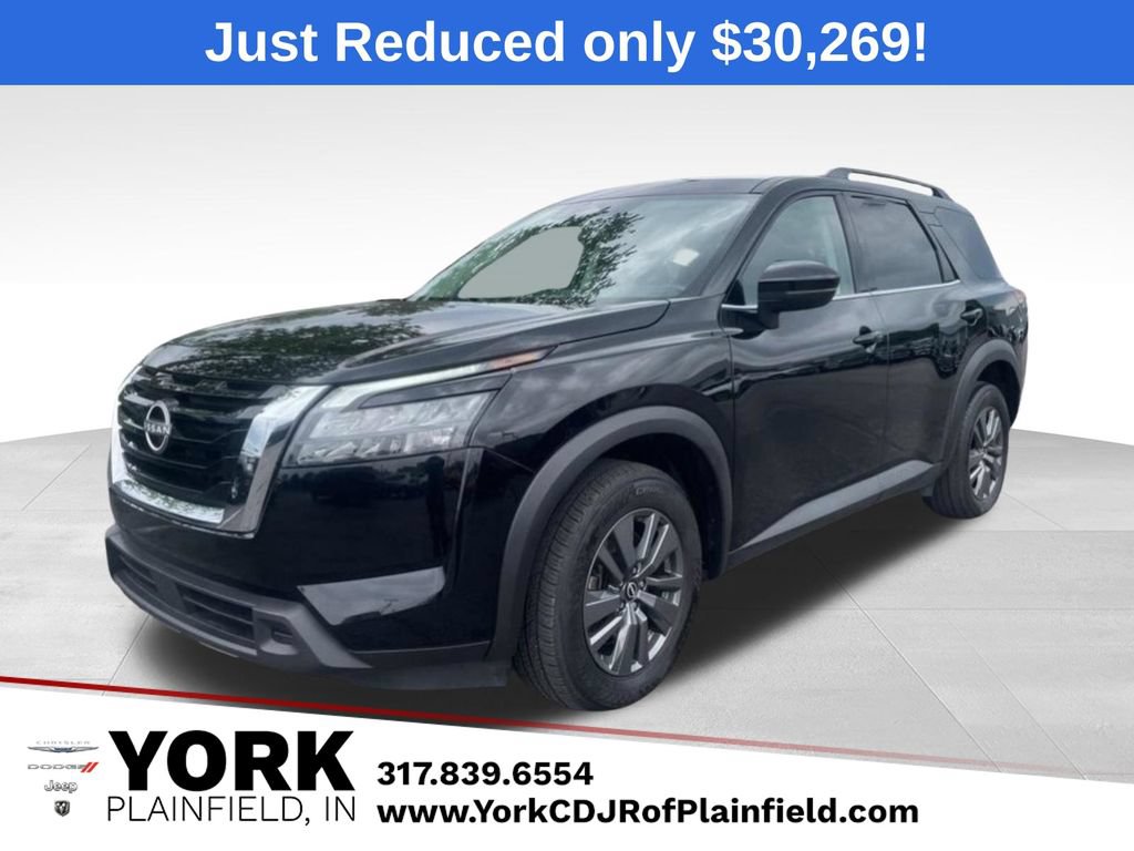Used 2025 Nissan Pathfinder SV AWD/4WD image 1